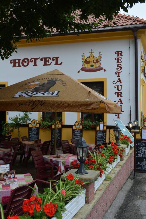 Hotel Koruna Karlštejn Exterior foto