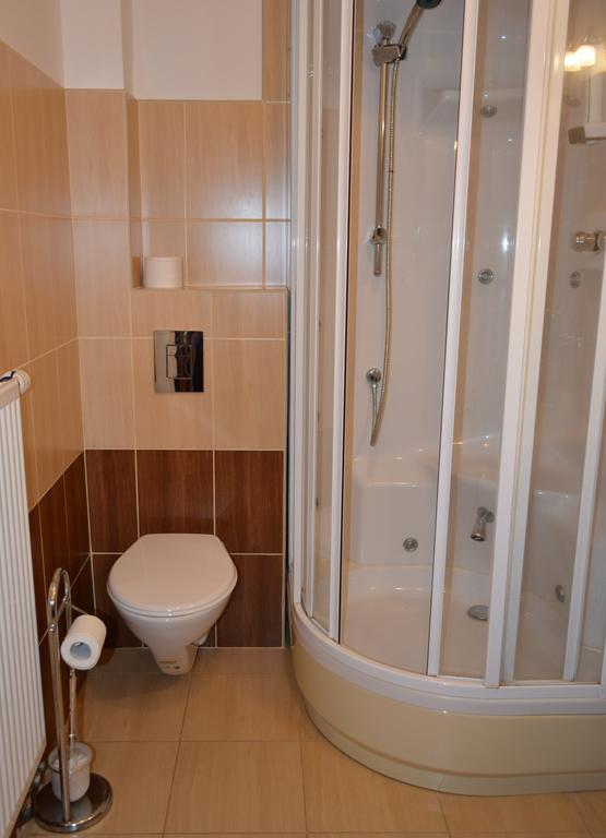Hotel Koruna Karlštejn Cameră foto